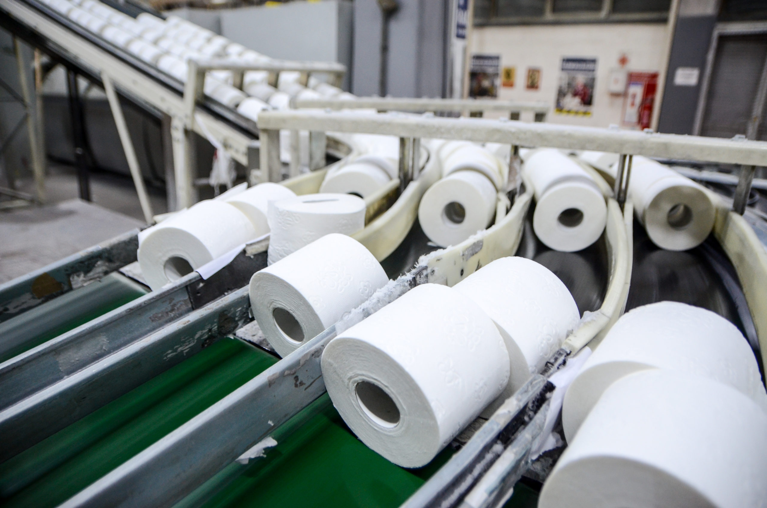 Production,Of,Toilet,Paper,In,Factory.,Toilet,Paper,Rolls,Making